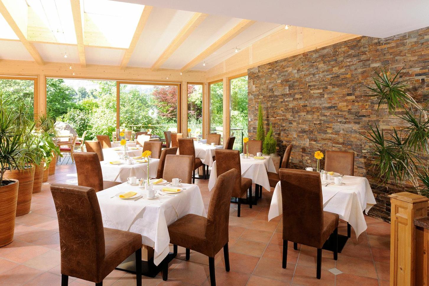 Hotel Garni Partaneshof Merano Exterior photo